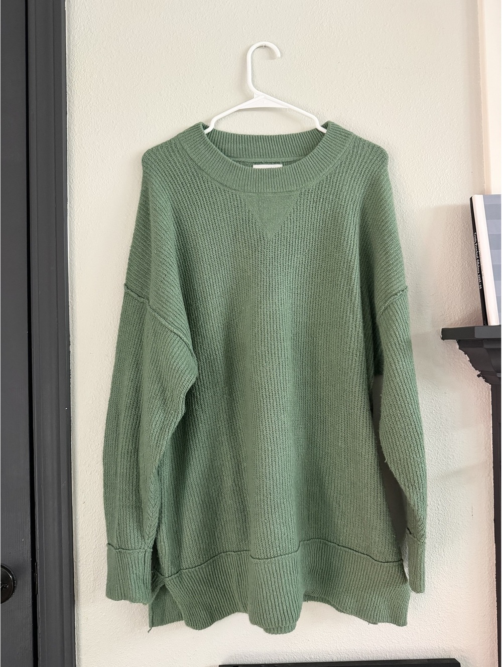 Aerie small oversized pullover sweater